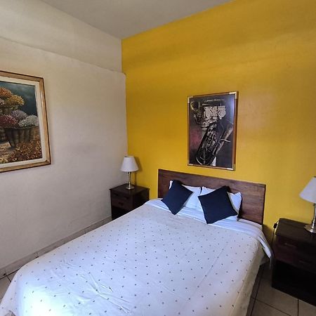 Flying Dog Hostel Lima Dış mekan fotoğraf